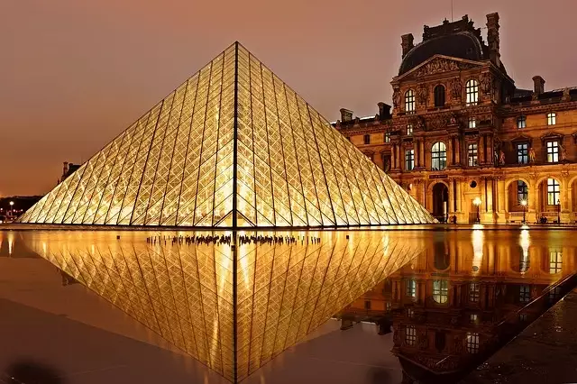 Paris-Musée-du-Louvre